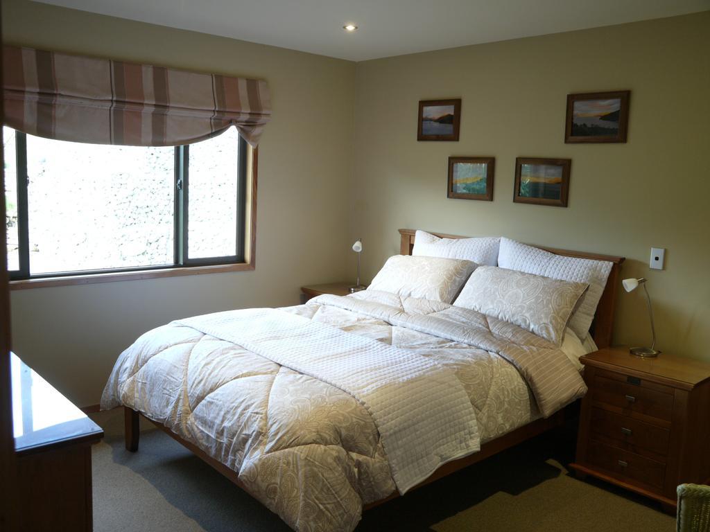 Okiwa Bay Lodge Picton Exterior foto