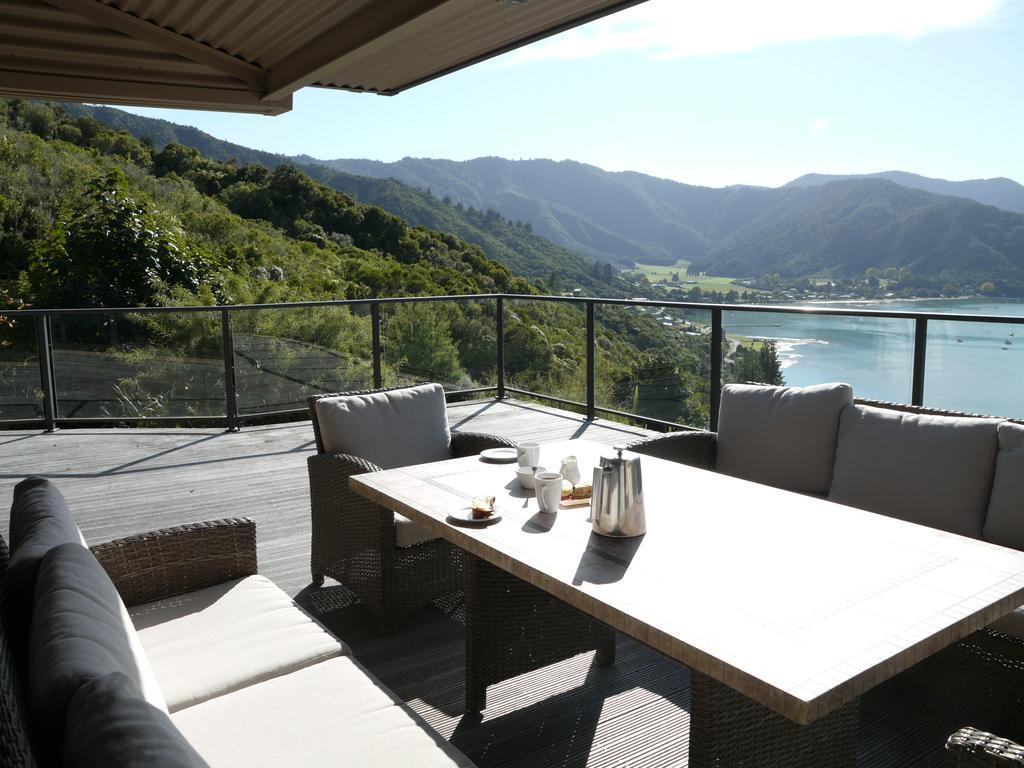 Okiwa Bay Lodge Picton Exterior foto